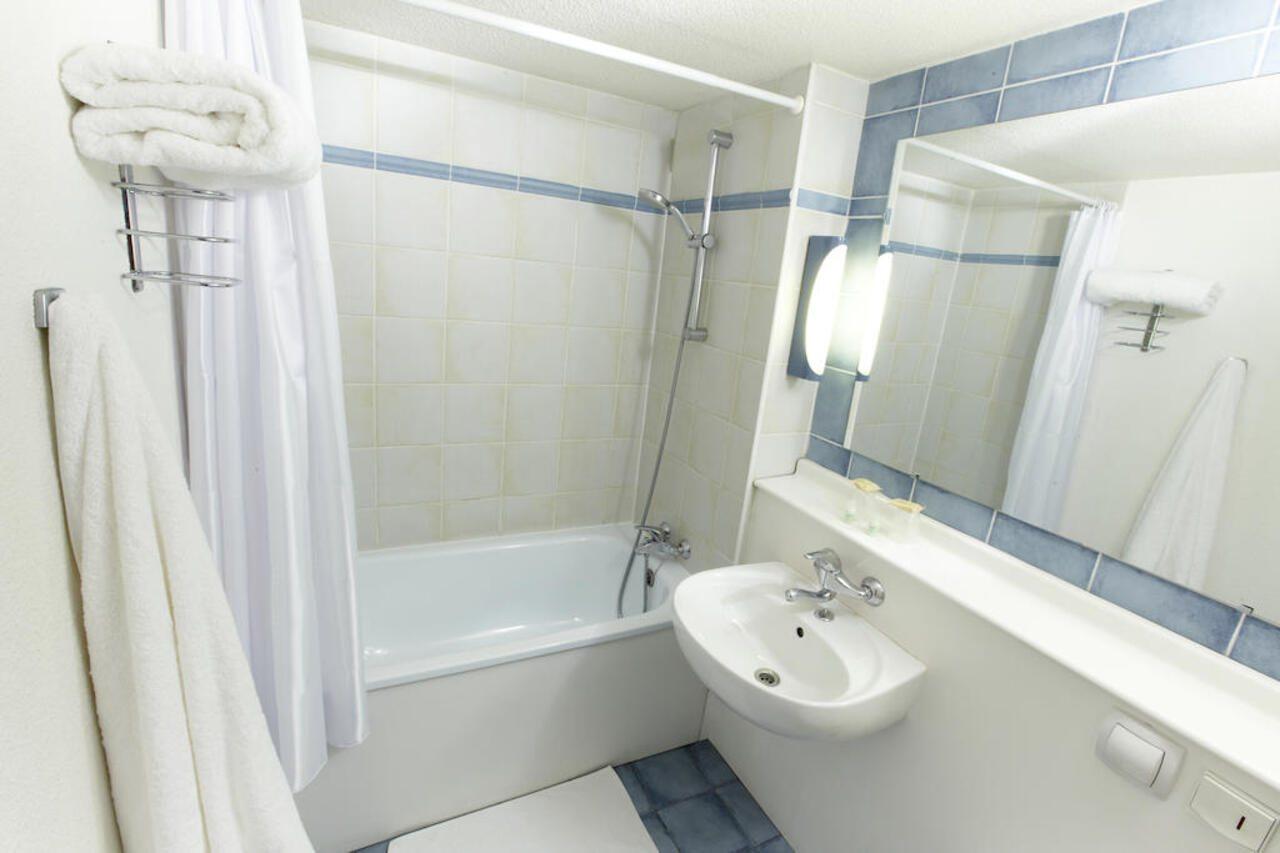 Hotel Nancy Sud Vandoeuvre Chambres Renovees Exterior photo
